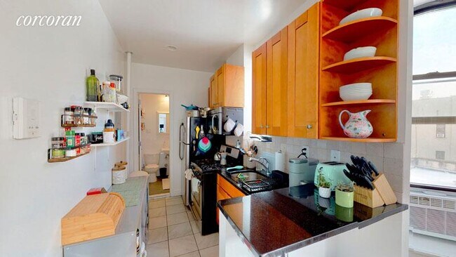 Foto del edificio - 421 W 125th St