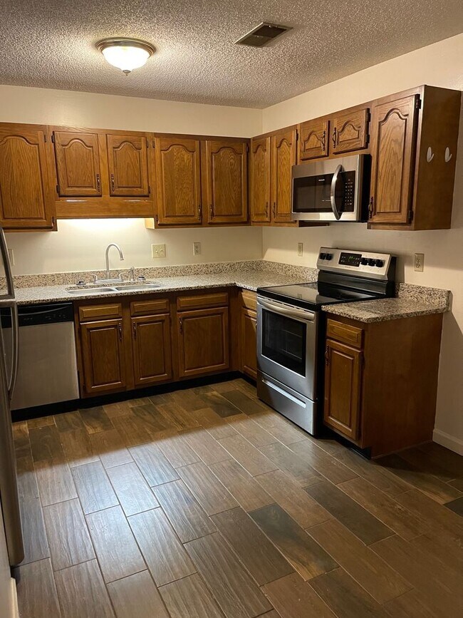 Foto del edificio - 3 Bedroom / 2 Bath Apt  Kingsport TN