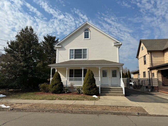 Front of House - 64 William St