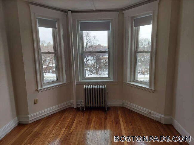 Building Photo - 1179 Boylston St