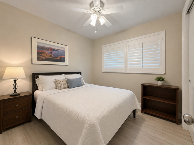 Building Photo - "Charming Furnished (Unfurnished Negotiable) 3-Bed Oasis with Hot tub in Palm Beach Gardens – 2,2...