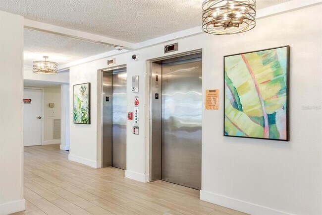 Foto del edificio - 632 Edgewater Dr