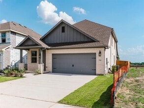Building Photo - 914 Sunflower Trl