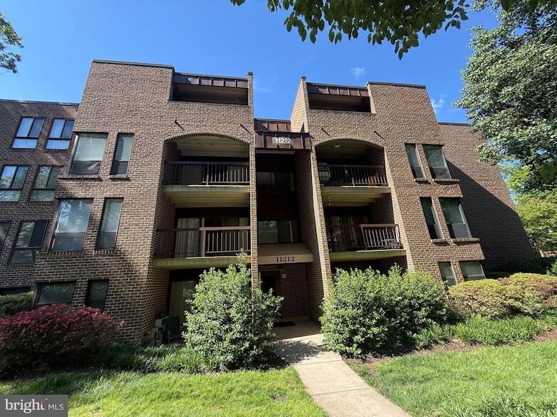 Photo - 11212 Chestnut Grove Square Unit 115