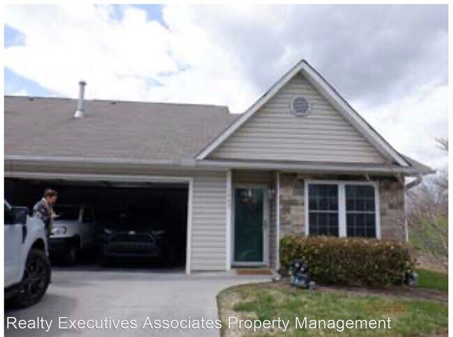 Building Photo - 3 br, 2 bath House - 1643 Wood Song Lane