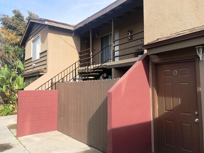 Building Photo - 1009 Valencia St