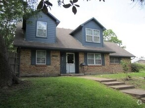 Building Photo - 321 Sesame Dr