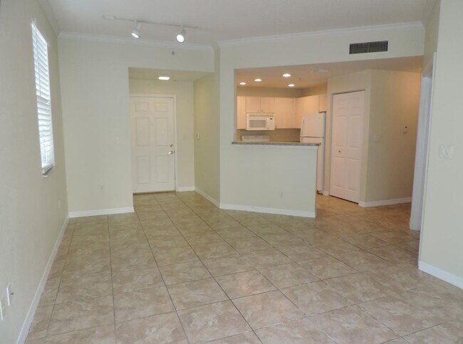Building Photo - 1801 N Flagler Dr
