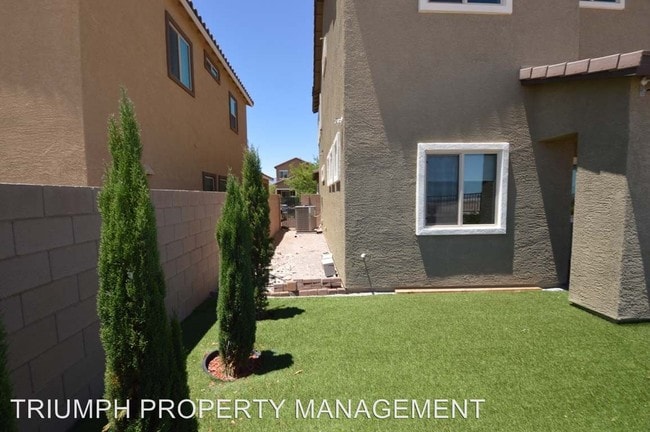 Building Photo - 3 br, 3 bath House - 10112 Glacier Pool St.