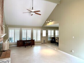 Building Photo - 14834 Charlmont Dr