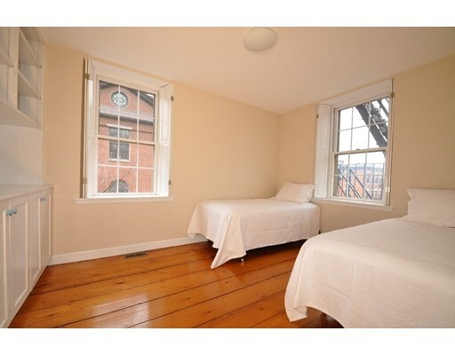 Building Photo - 65 Pinckney St