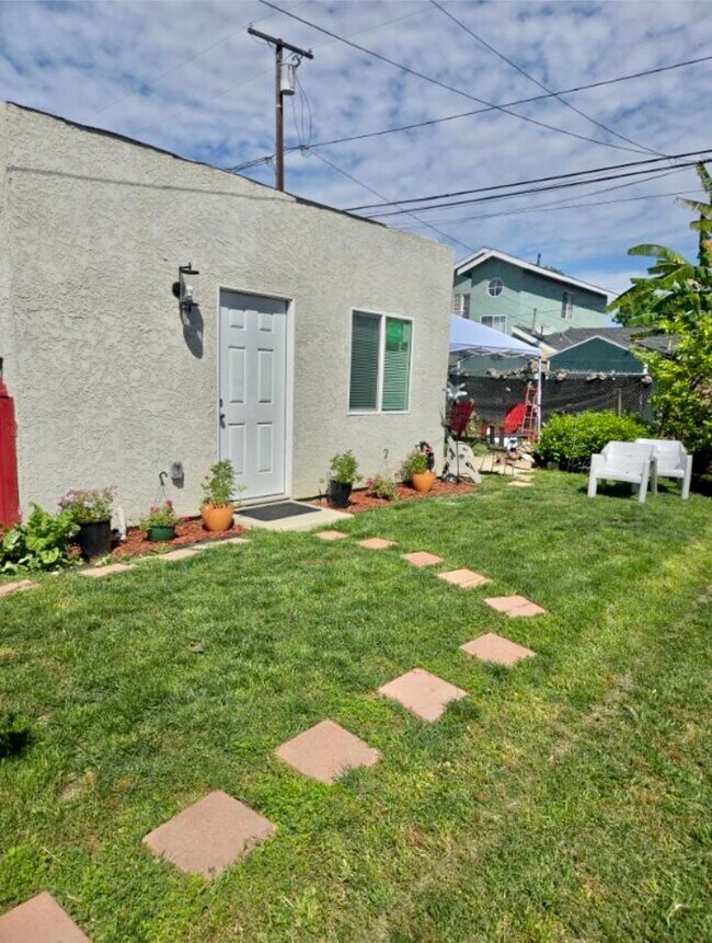 Foto del edificio - 1345 E 56th St