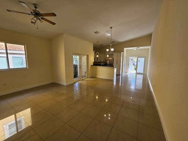 3/2 Townhouse in East Fort Lauderdale - 3/2 Townhouse in East Fort Lauderdale