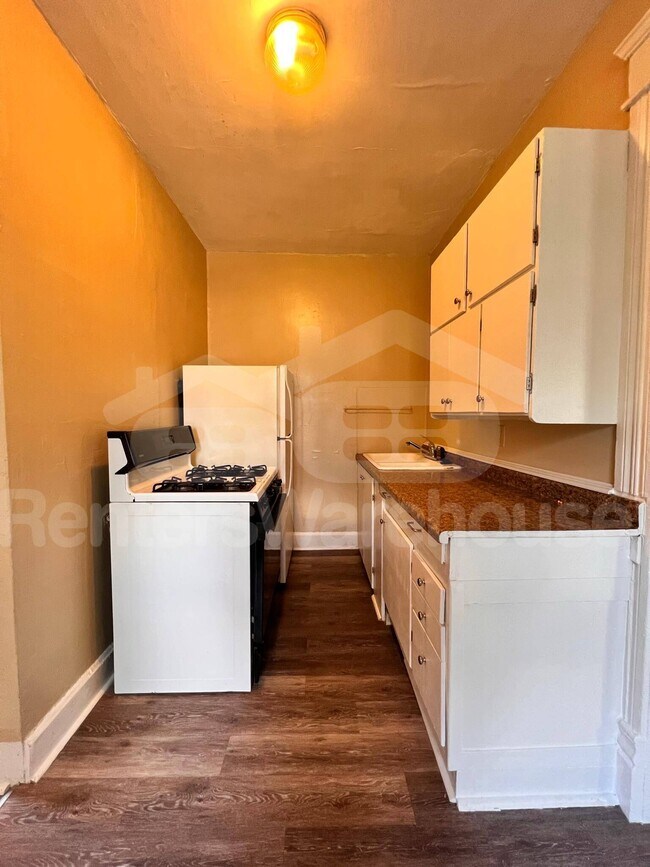 Foto del edificio - 3419 1st St