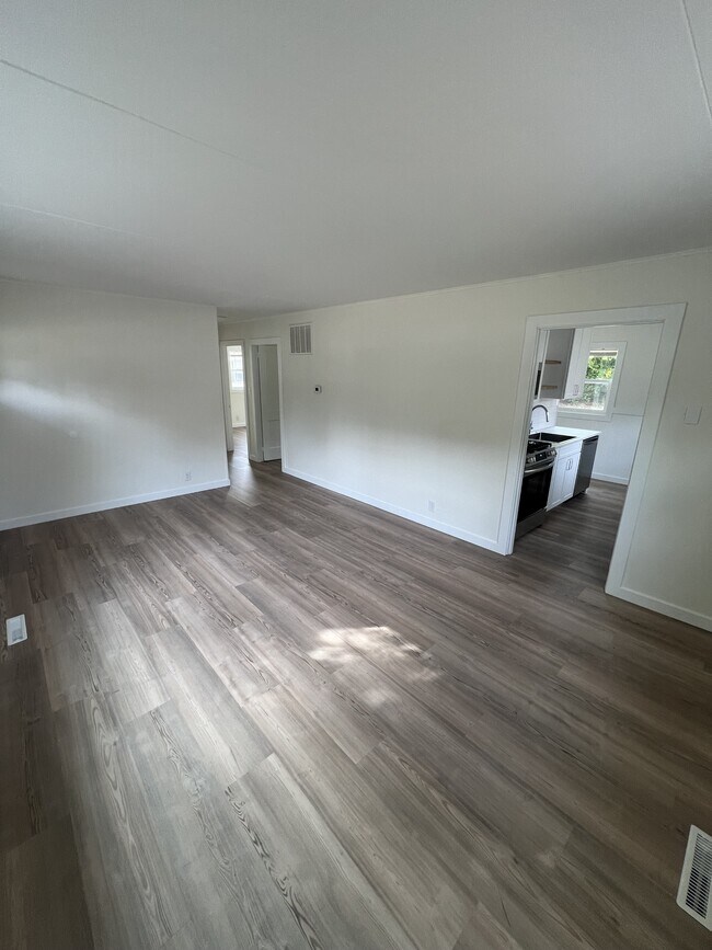 Foto del edificio - 1303 E St Andrews Rd