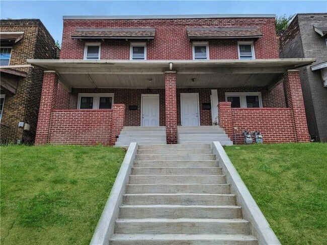 Building Photo - 516 5th Ave