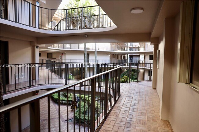 Foto del edificio - 8760 SW 133rd Avenue Rd