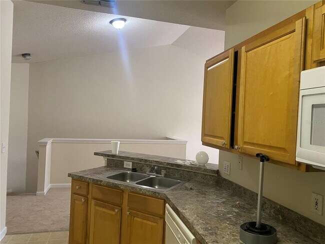 Foto del edificio - 18015 Villa Creek Dr