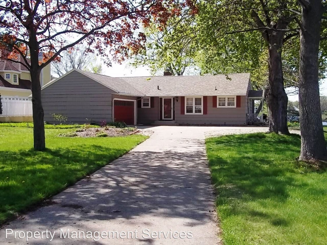 3115 Greenleaf Blvd, Elkhart, IN 46514 House Rental in Elkhart, IN