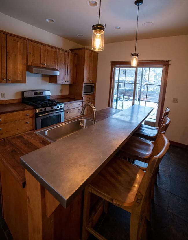 Building Photo - Gorgeous Single Family Home for Rent in Valley West Neighborhood! Near parks and ponds!