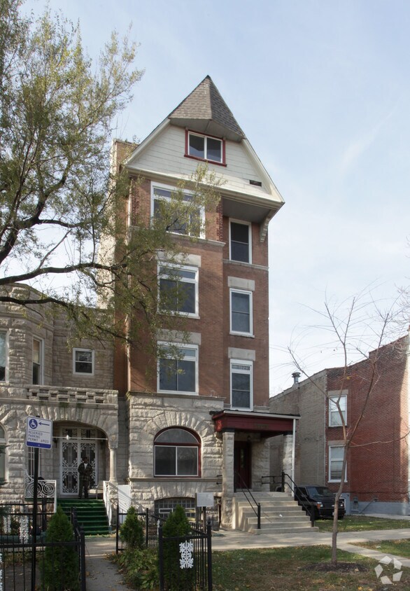 Building Photo - 3716 S Wabash Ave