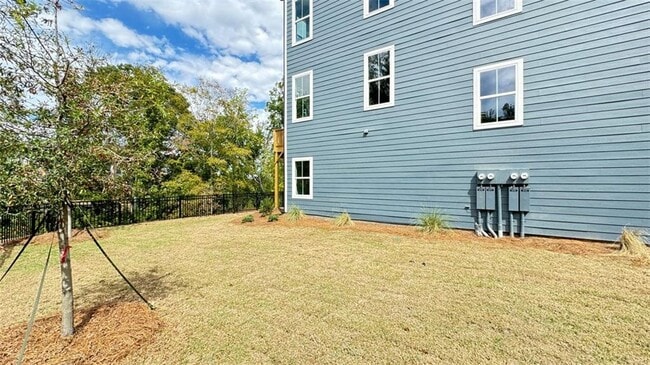 Building Photo - 1479 Creekside Cir NW