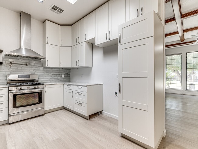 Building Photo - 11208 Kingsgate Terrace