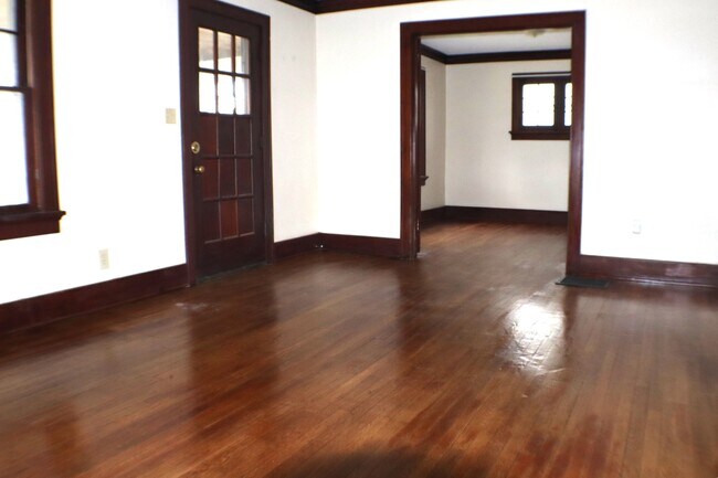 Foto del edificio - 62 Pointview Ave