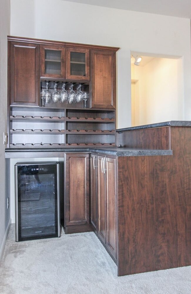 Building Photo - Two Bedroom Plus Den Home in Granite Dells Estates