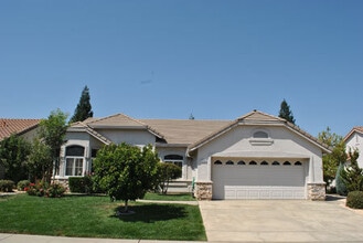 Building Photo - 6385 Buckskin Ln