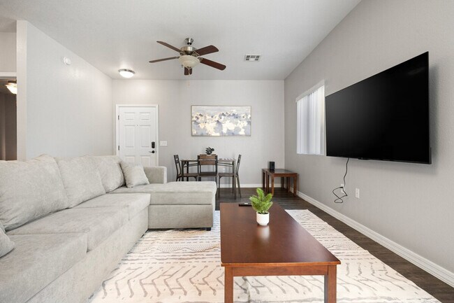 Foto del edificio - 18250 N 25th Ave
