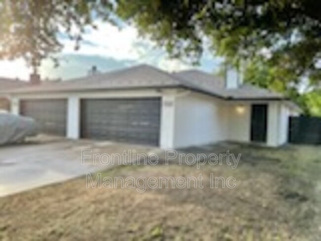 Foto del edificio - 7523 Connie Ln