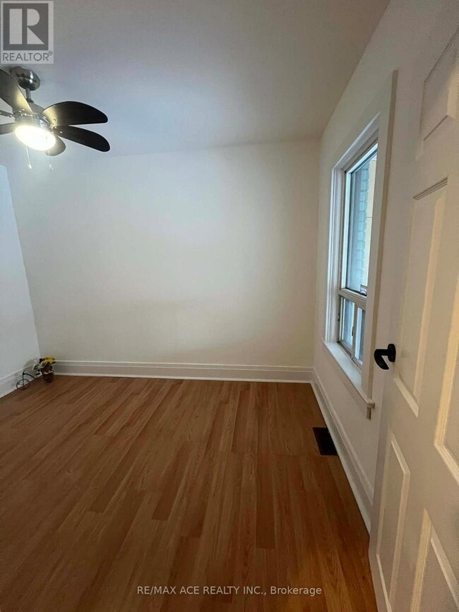 Building Photo - 12 Mahoney Ave