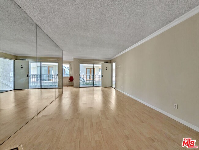 Foto del edificio - 1538 11th St