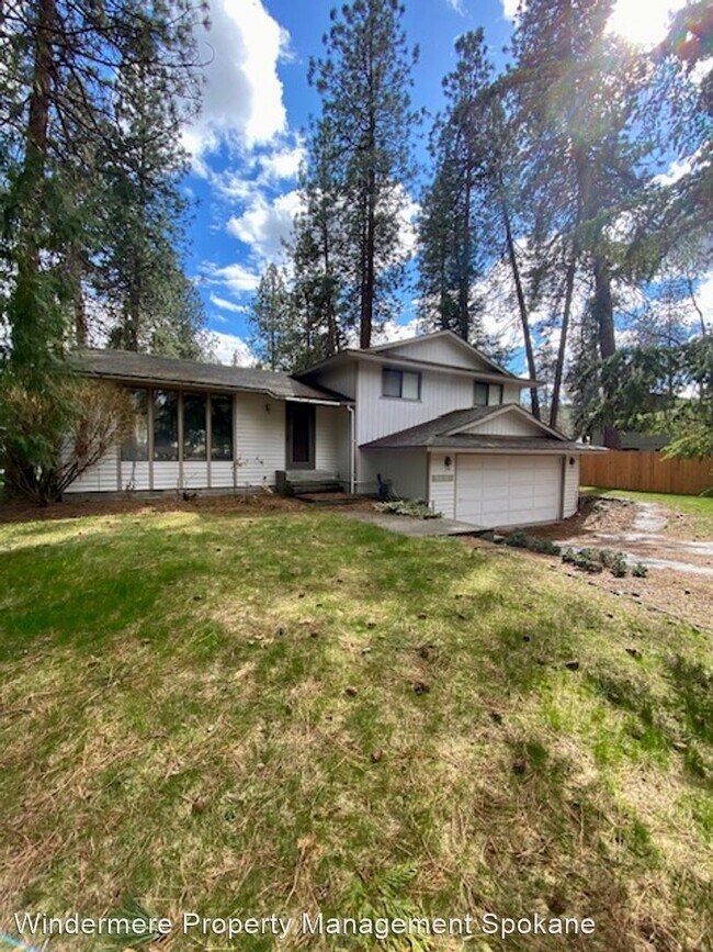 Building Photo - 3 br, 2.5 bath House - 9616 E 10th Ave