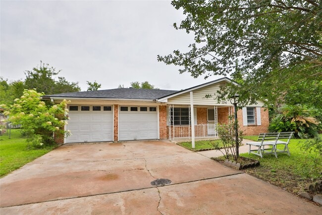 Building Photo - 134 Memory Ln