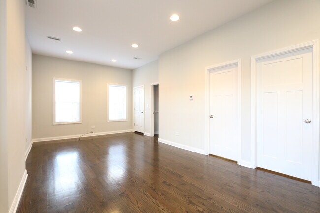 Foto del edificio - 2002 W Cullerton St