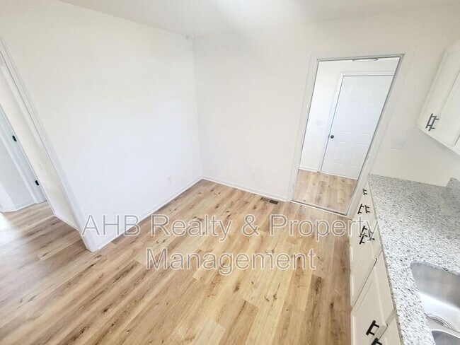 Foto del edificio - 709 Maryland Ave