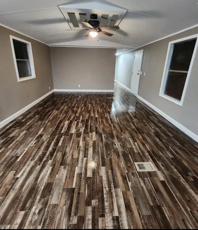 Building Photo - 65 Old Milburnton Rd