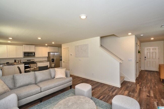 Foto del edificio - 6558 Creek Cir