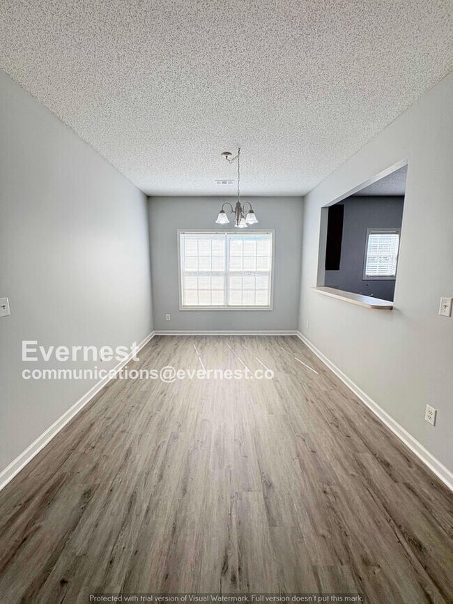 Foto del edificio - 8651 Thomas Ln