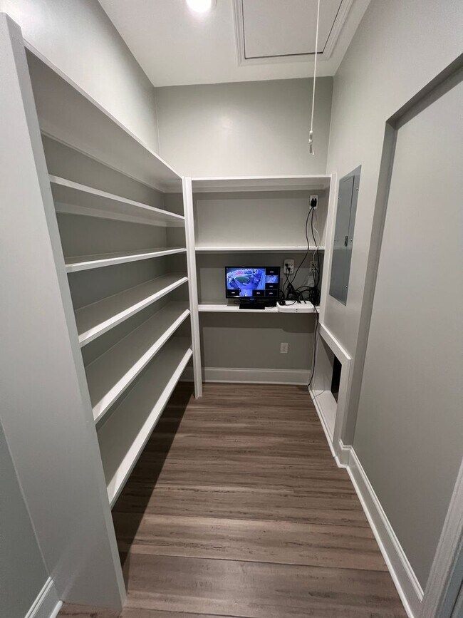 Foto del edificio - 616 N Pierce St