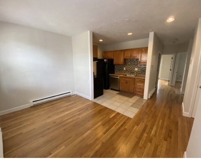 Foto principal - 208 H St