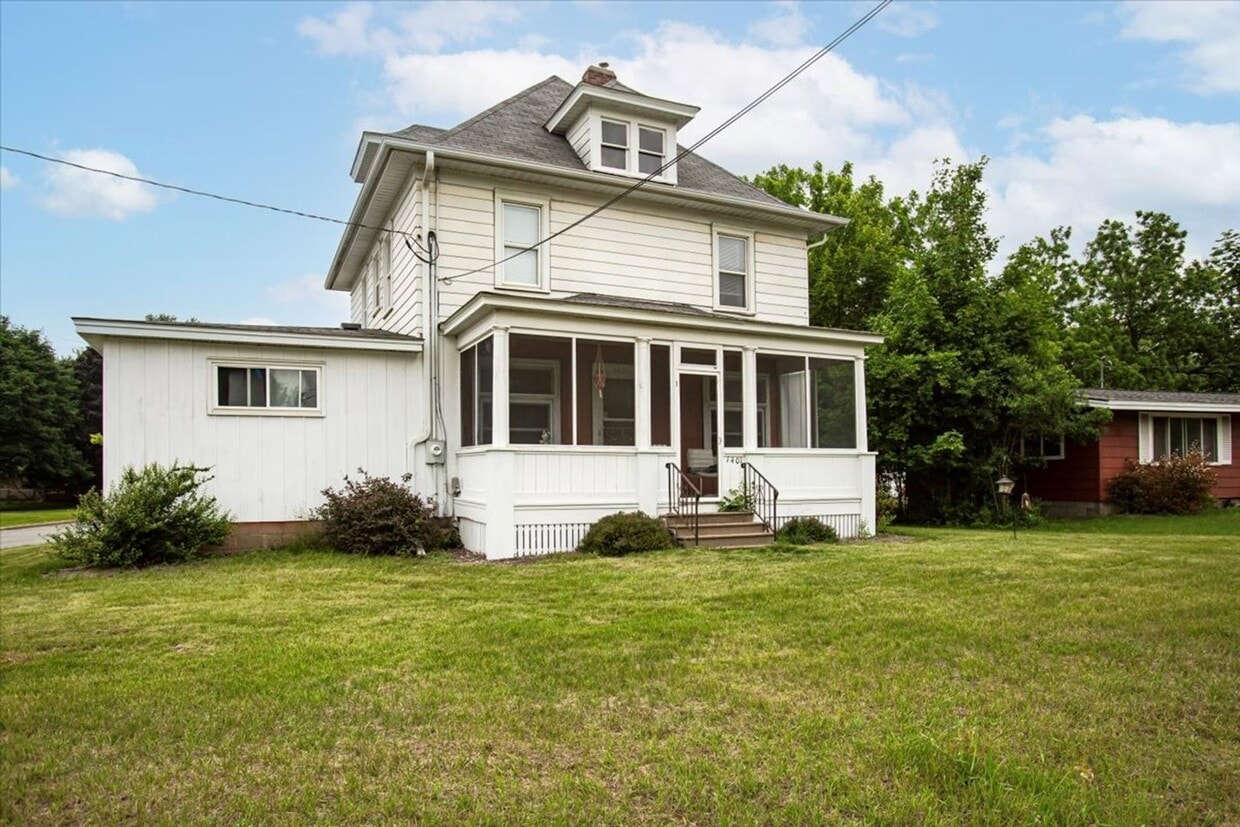 Primary Photo - 1401 Stout Rd