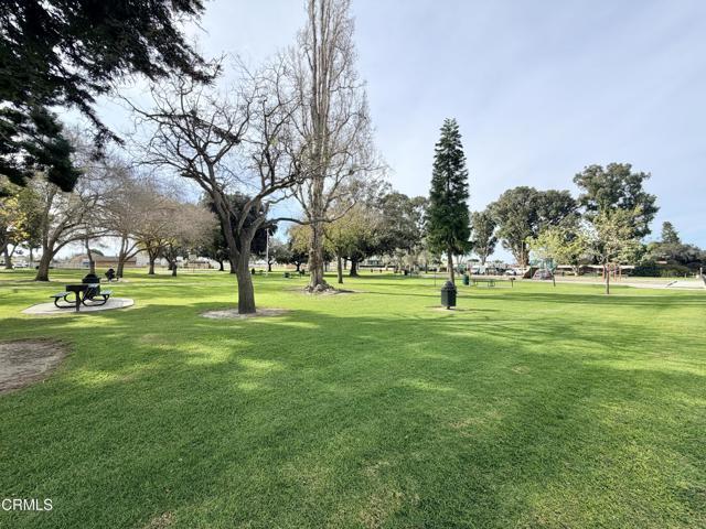 Foto del edificio - 711 Ivywood Dr