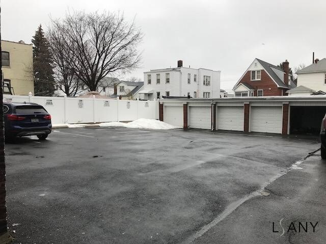 Foto del edificio - 3707 E Tremont Ave