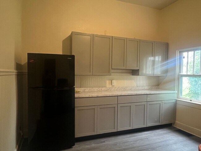 Foto del edificio - 830 E Prospect St