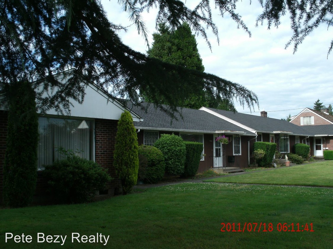 Primary Photo - 1614-1630 SW Snively Ave