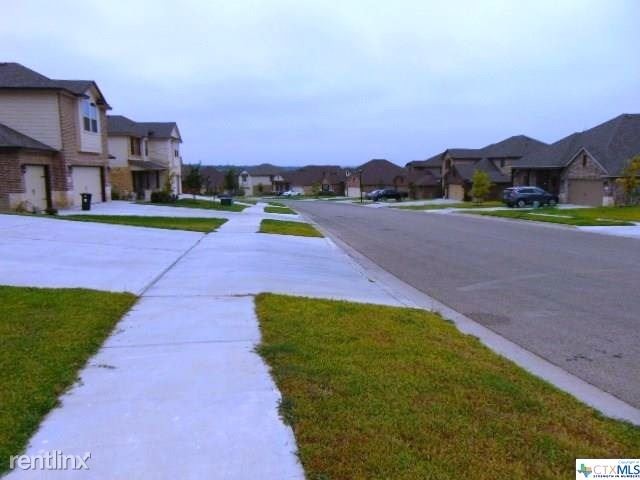 Foto del edificio - 4 br, 2.5 bath House - 830 Tuscan rd