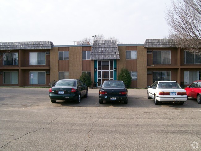 Building Photo - Spring Park Apartments